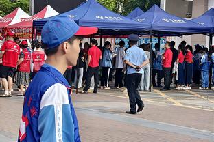 韩乔生：国足比防守在亚洲范围内没输过谁，就是进攻太稀碎了